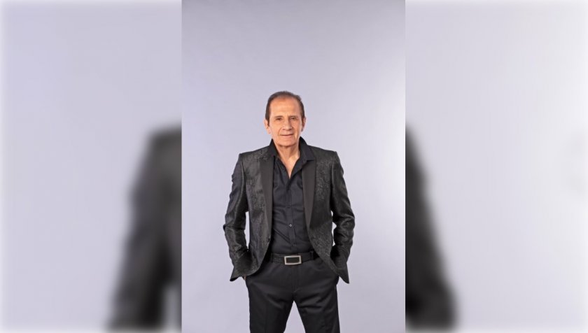 Панайот Панайотов продължава да се гаври с Кичка Бодурова. Певецът