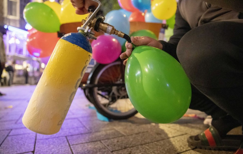 Народното събрание въведе забрана за продажбата на райски газ на