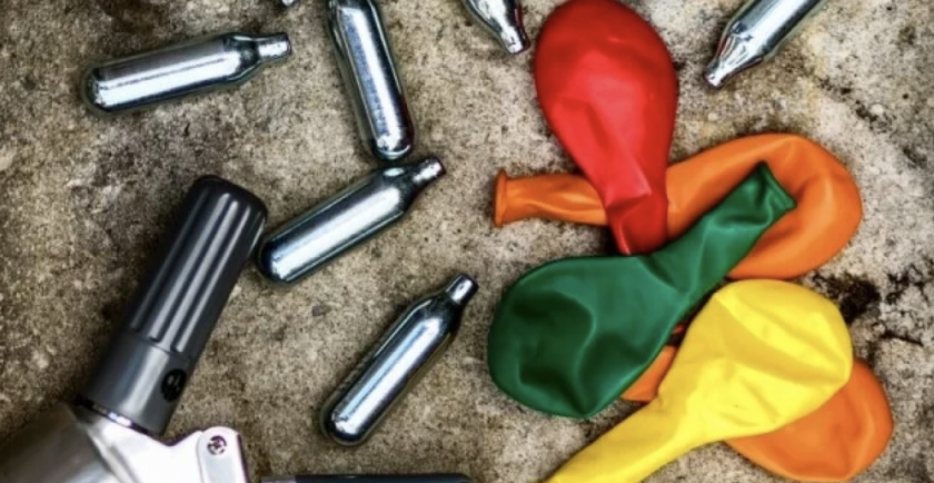 В разгара на тежка политическа криза &mdash; с кабинет в