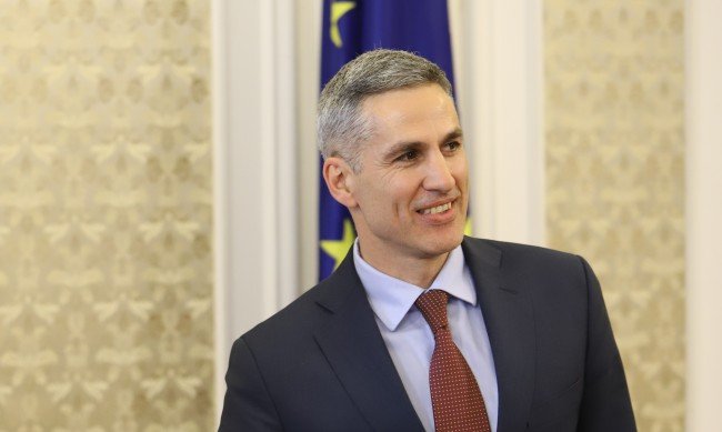 Гюров намекна, че ПП отиват сами на избори