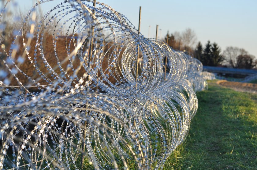 Словения строи още гранична ограда срещу мигрантите