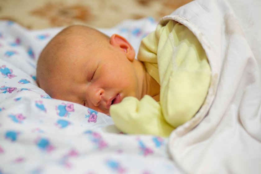 Изследват безплатно новородените за жълтеница в "Майчин дом"