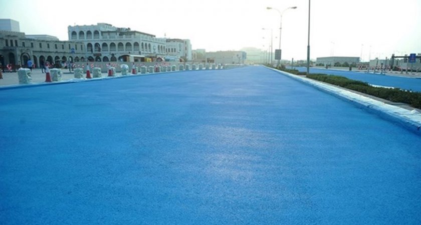 В Катар боядисват асфалта в светлосиньо