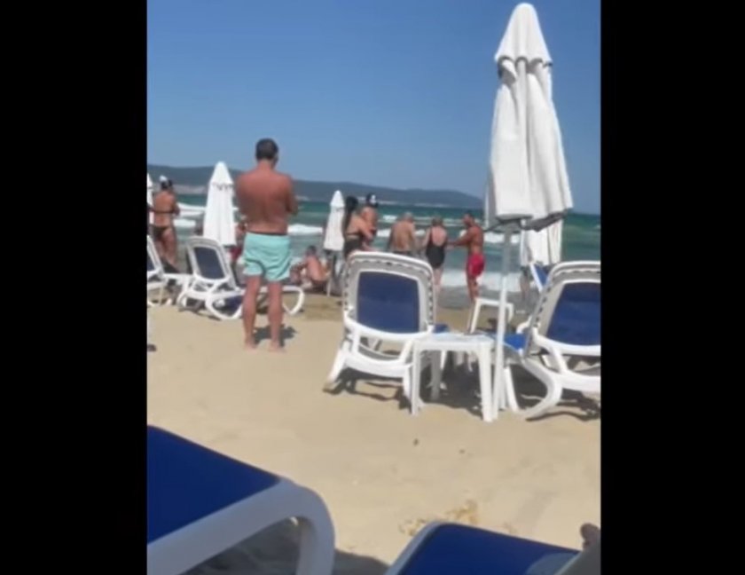 Полски туристи са били бити, удряни, блъскани и ритани от