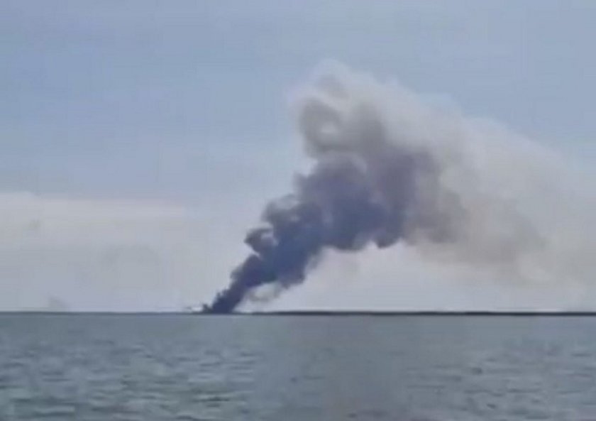 В интернет се появиха кадри на руски патрулен кораб, който