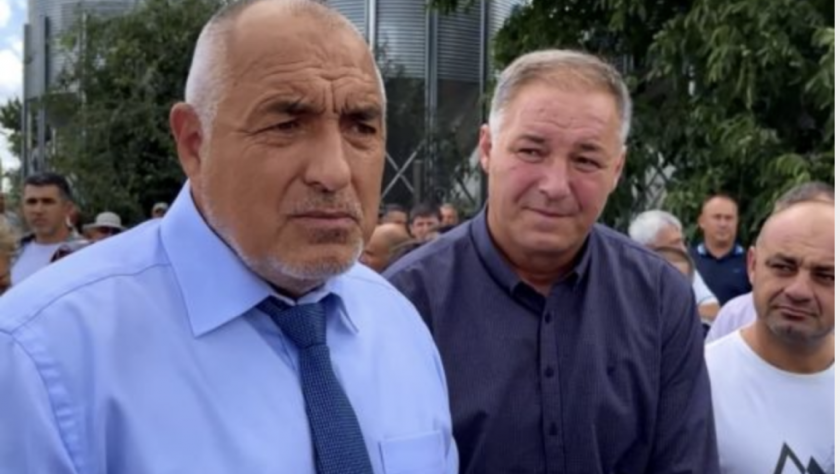 Бойко Борисов се пошегува днес със служебния премиер. Искате ли
