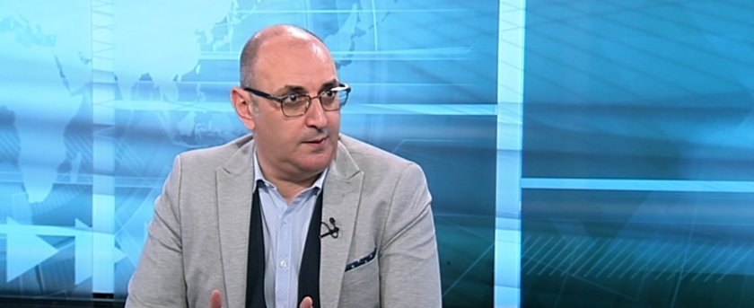 През последните месеци Газпром е превърнат от едно нормално търговско