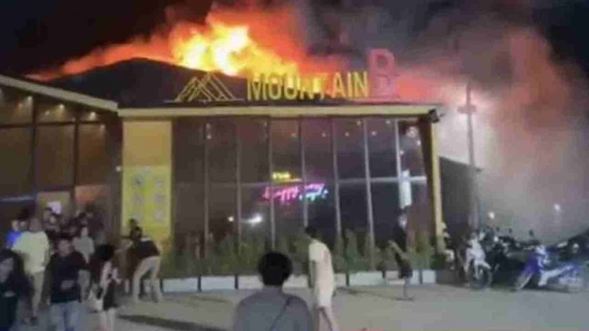 Най-малко 13 загинали при пожар в нощен клуб в Тайланд