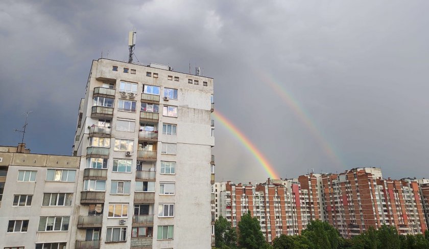Двойна дъга озари софийското небе (СНИМКИ)