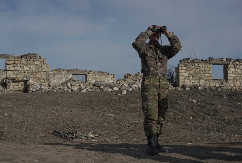 Американското правителство е дълбоко обезпокоено от боевете между Армения и