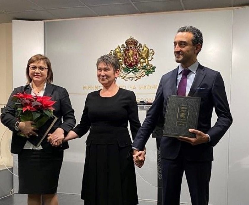 Не е вярно, че Корнелия Нинова ме е уволнила. Аз