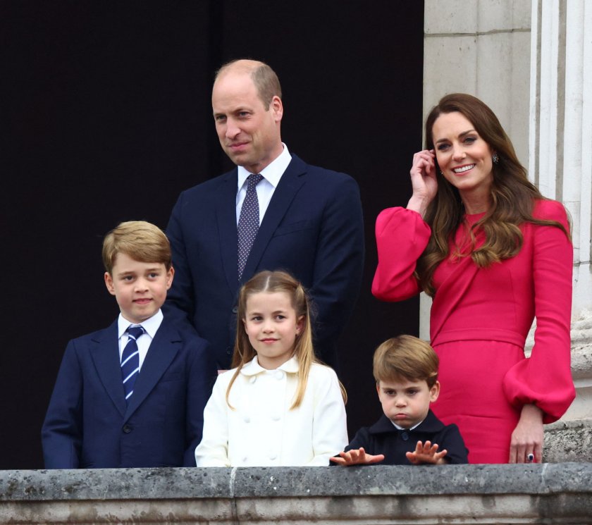 Принц Уилям и семейството му се местят да живеят в