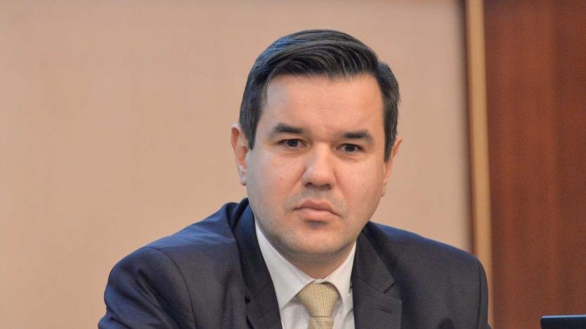 Стоянов: Не правим завой към "Газпром"