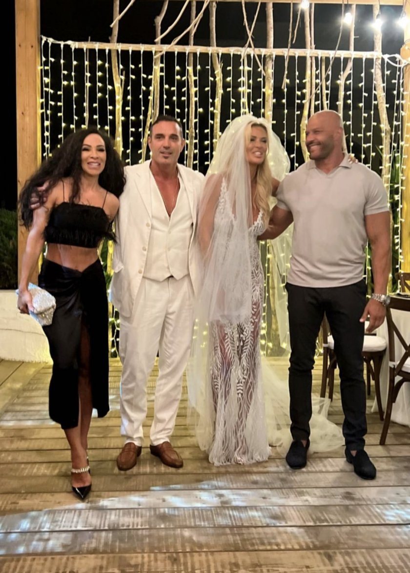 Маги Сидерова цъфна на сватбата на бившия си мъж Борислав