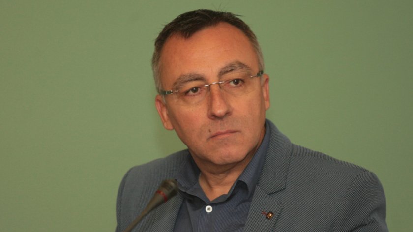 Диян Стаматов: Намирането на на учител по информатика e шестица от тотото