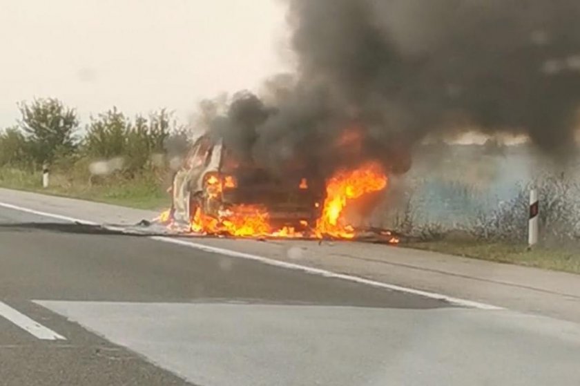 Задържан е водачът на самозапалилия се джип, превозвал нелегални мигранти