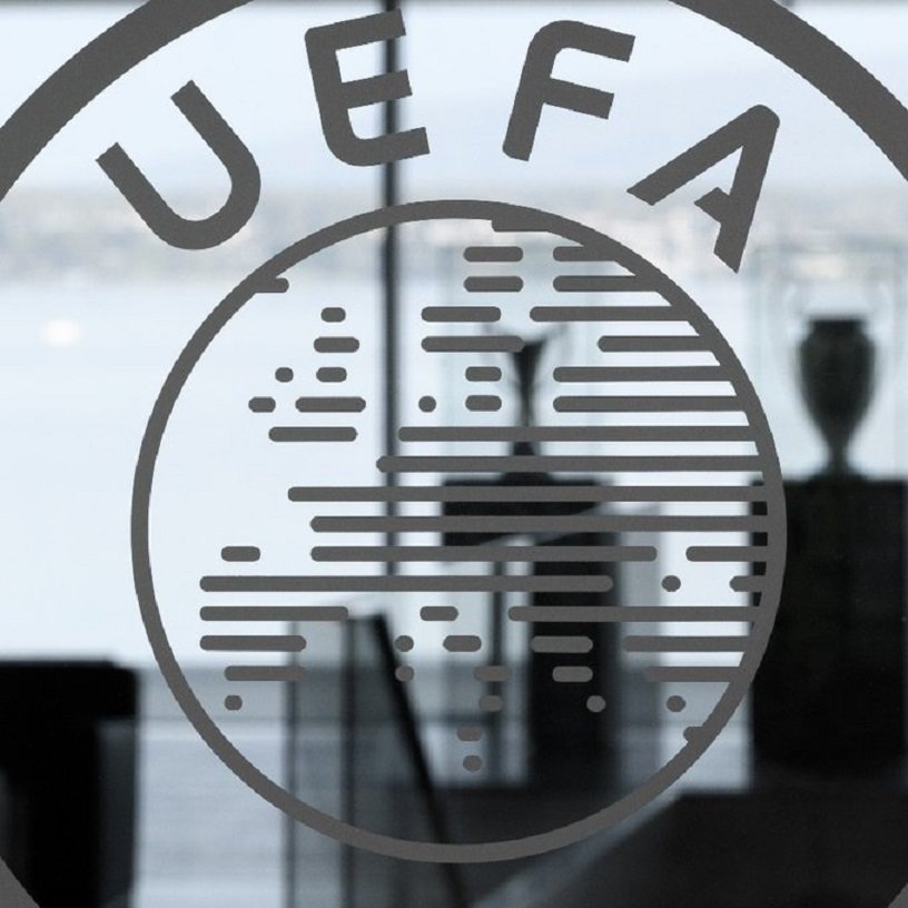 УЕФА наложи глоби в размер на 172 млн. евро на