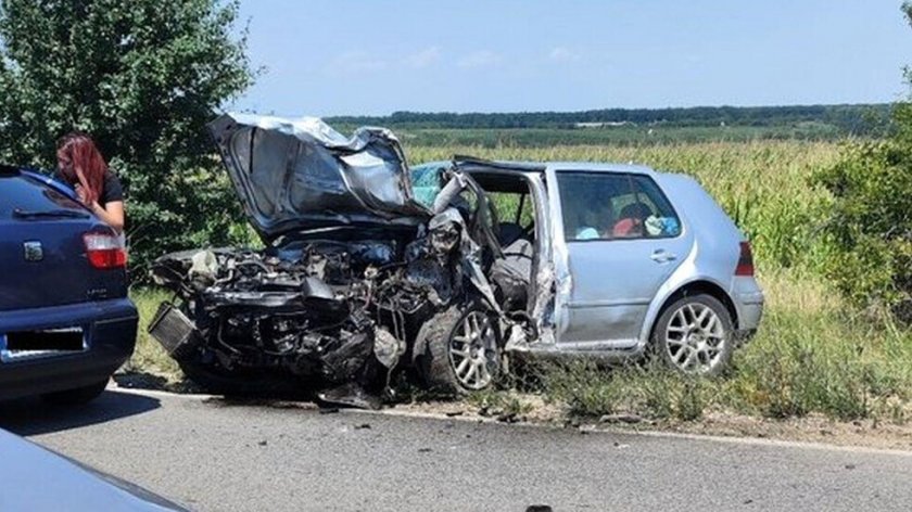 Разкриха каква е причината за тежката катастрофа между две коли на пътя Плевен-Ловеч на