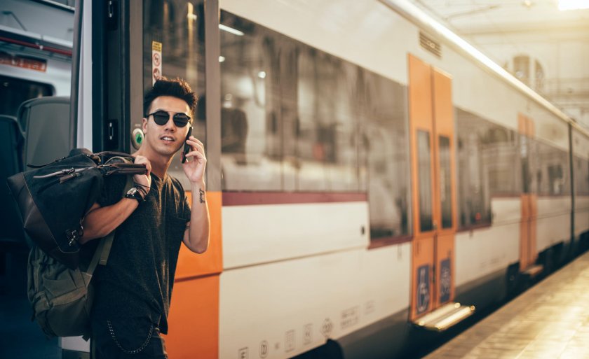 ЕК предлага 35 000 безплатни билета за влак за младежи от еврообщността