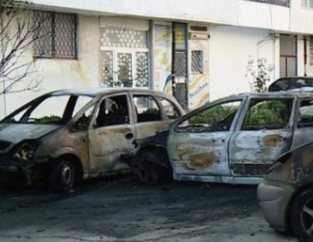 Коли изгоряха пред блок във Варна