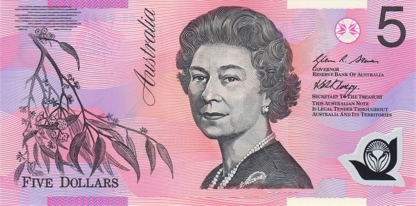 Австралия обмисля да замени лика на Елизабет II върху банкнотите от 5 долара