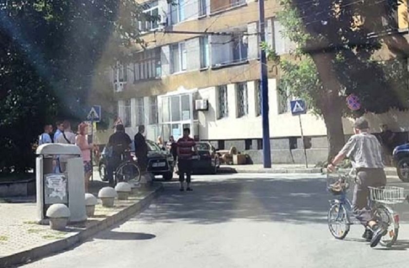 Ром с БМВ спретна екшън в центъра на Пазарджик