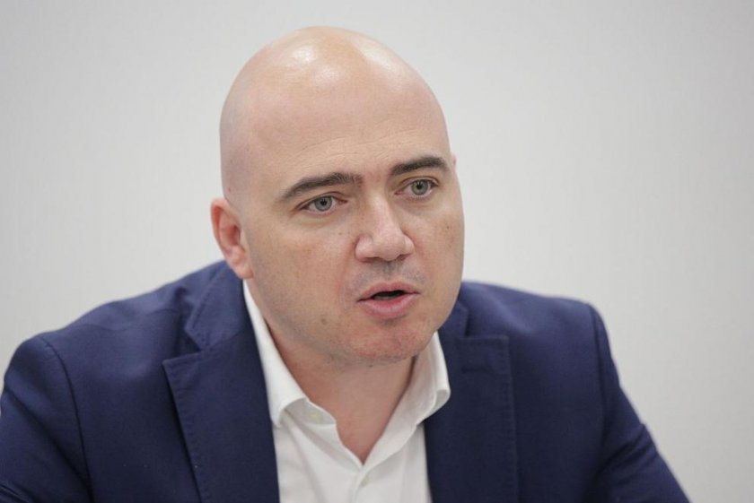 Министър Димитров: Ключово е да има още компенсации в туризма