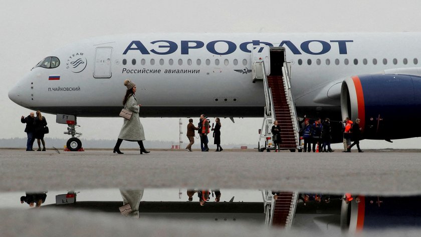 Служителите на руски авиокомпании масово получиха повиквателни