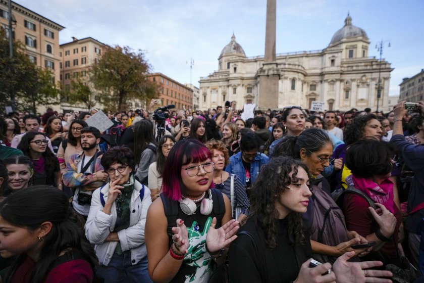 Протести в Италия за защита на правото на аборт