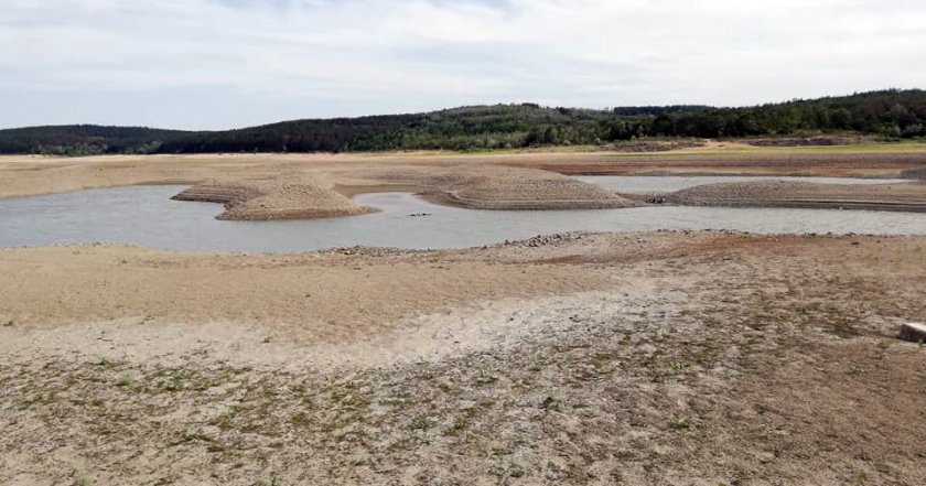 Нивото на водата в язовирите в Старозагорско пада. Казанлъшкият Копринка
