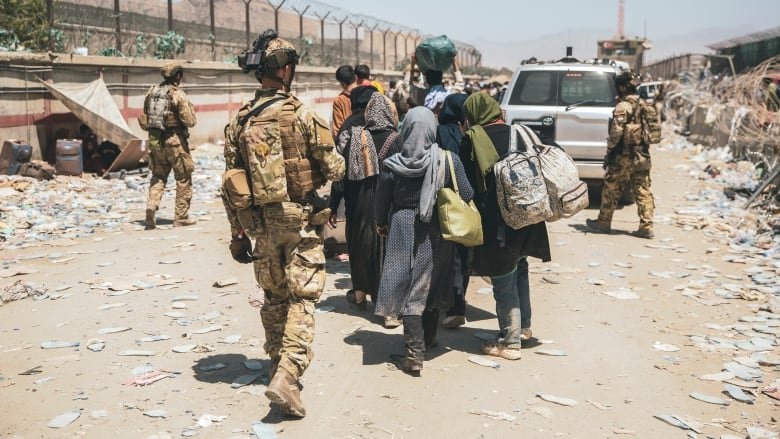 Най-малко 30 загинали след самоубийствен атентат в Кабул, предава Си