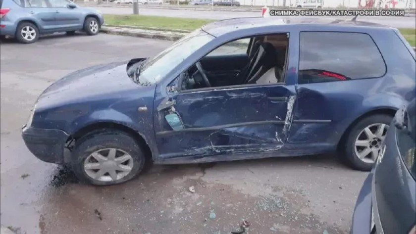 Шофьор удари три коли в София, заряза автомобила си и избяга
