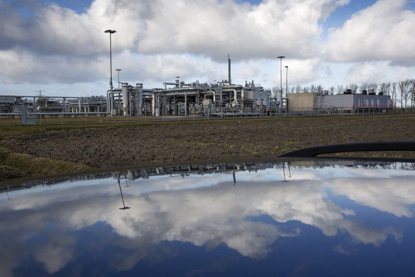 Нидерландия налага таван на цените на тока и газа