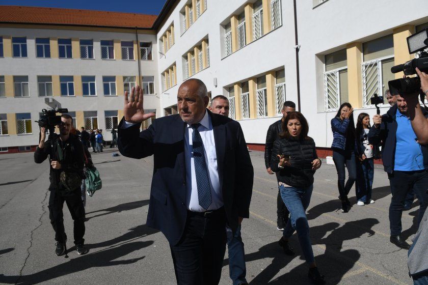 Списание Политико и агенция Блумбърг очакват трудно да бъде съставено