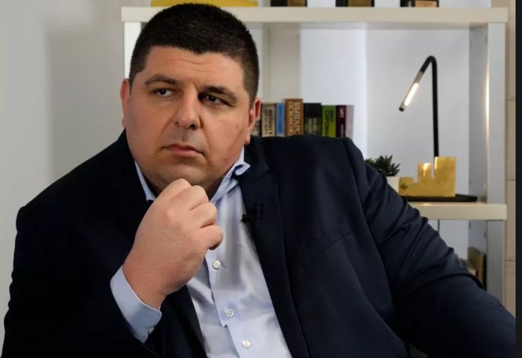 Цирк “Възраждане с нова програма, народеееее! Айде на политическите акробати