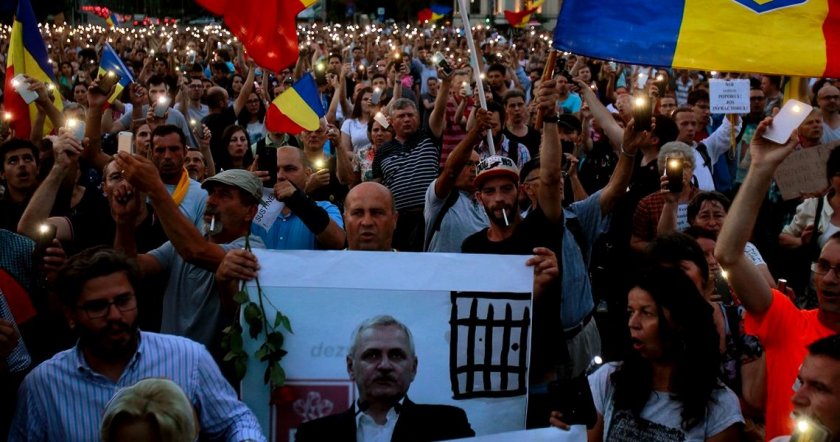 Политическа криза дебне в Румъния