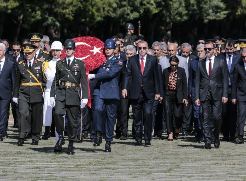 Турция отбелязва днес Деня на победата