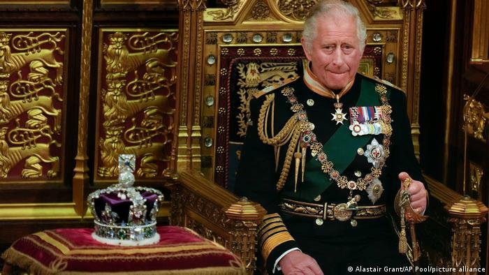 Крал Чарлз III ще бъде коронясан на 6 май 2023