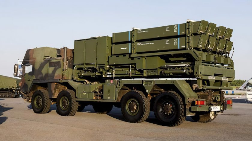 Германия доставя първата от четирите системи за противовъздушна отбрана IRIS-T SLM на