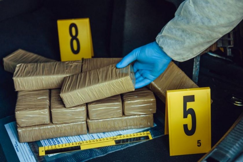 Спипаха 110 кила чист кокаин на кораб от Еквадор