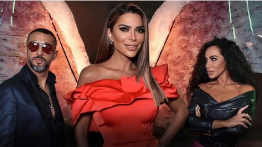 Бони сюрпризира почитателите си в прегръдките на Илиян. Това е