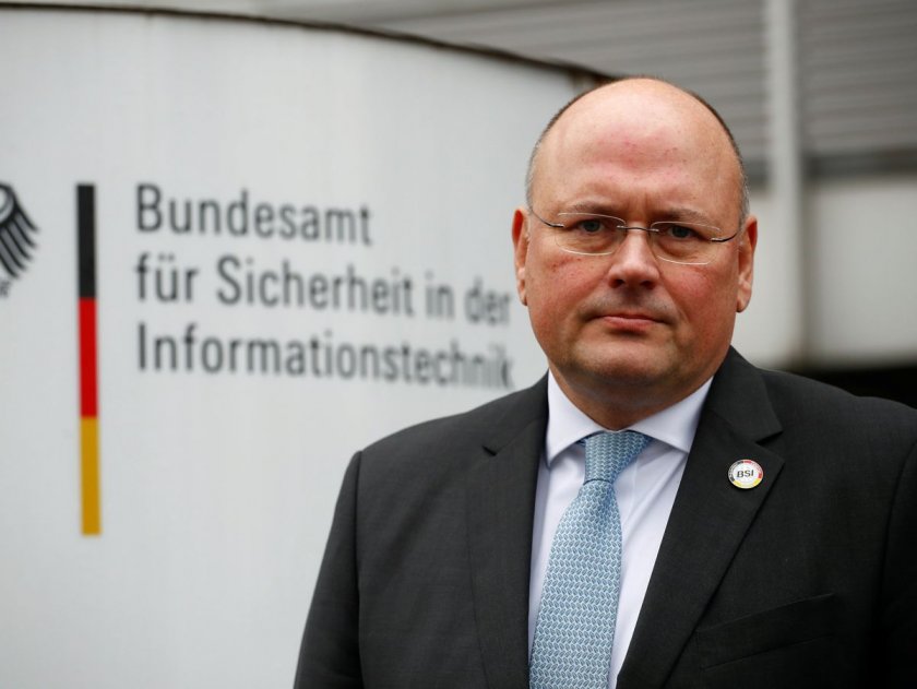 Сменят шефа на киберсигурността в Германия 