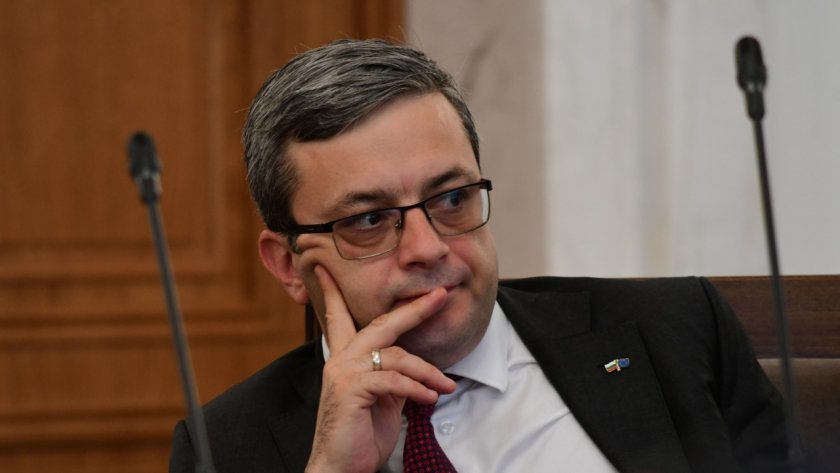 Биков: Няма по-голям риск от това Кирил Петков да е премиер