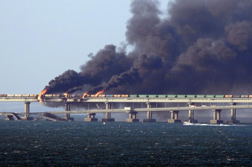 Водолази от Русия ще инспектират Кримския мост