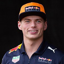 Макс Верстапен е новият стар шампион във Формула 1. 25-годишният