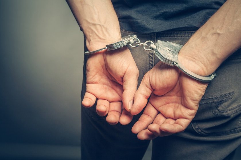 29-годишен разбойник е бил арестуван на територията на Петрич.Мъжът се