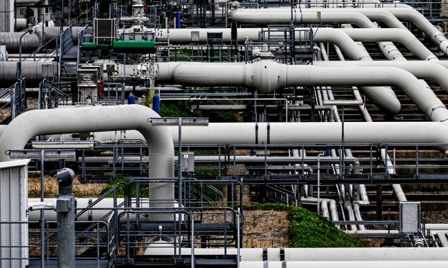 ЕС все още се бави с ценовия таван на газа 