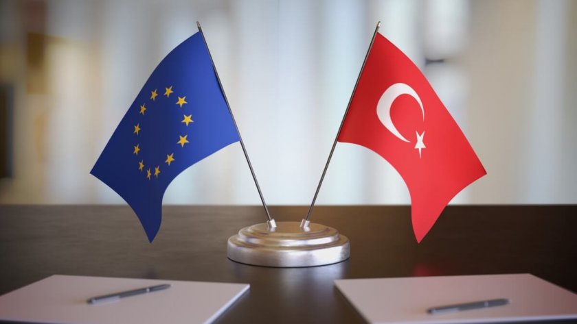 Мнозинството от турския народ вярва, че сътрудничеството с европейските страни е от жизненоважно значение