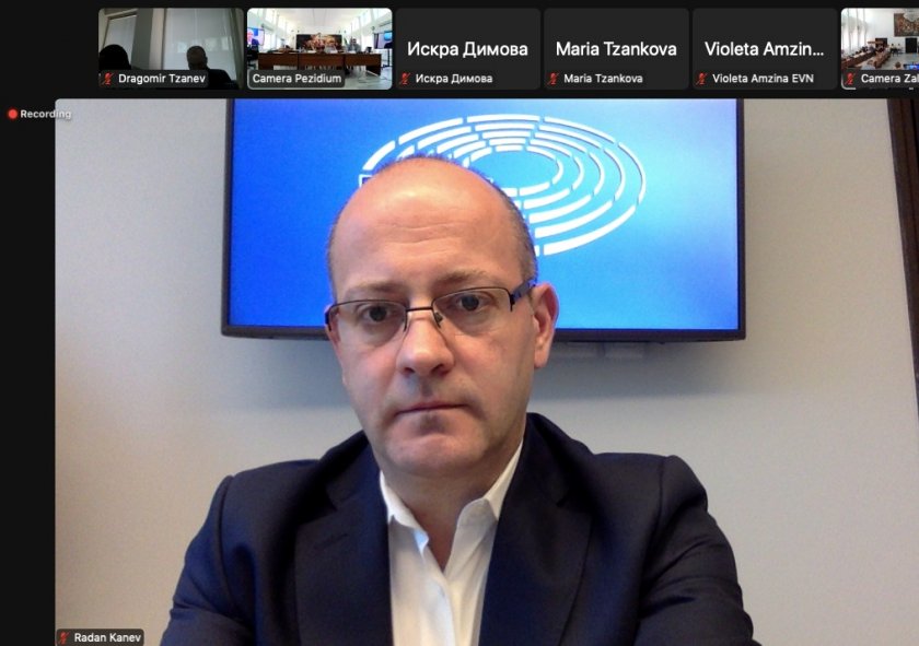 Днешното “бащинско изказване на Президента Румен Радев в #48НС е