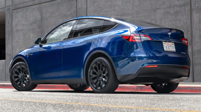Американската автомобилна компани Тесла“ (Tesla) намали базовите цени на своите
